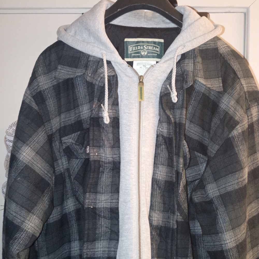Field & Stream Men's Black and Gray Plaid Shirt Jacket - Picture 5 of 11